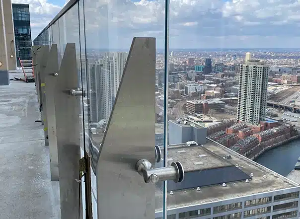 Windscreen Wolf Point East - Windscreen rail